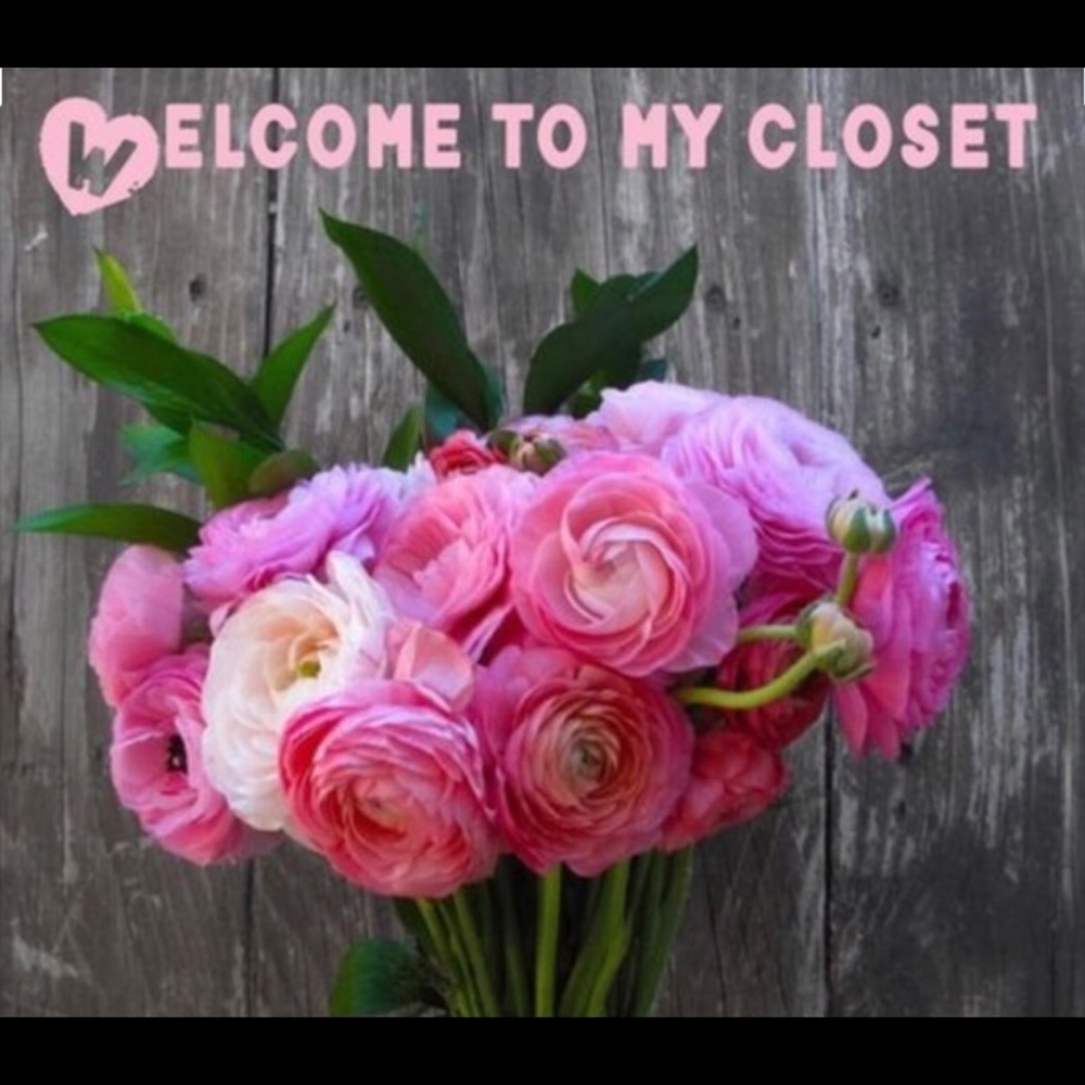 Welcome to my Closet!🌸